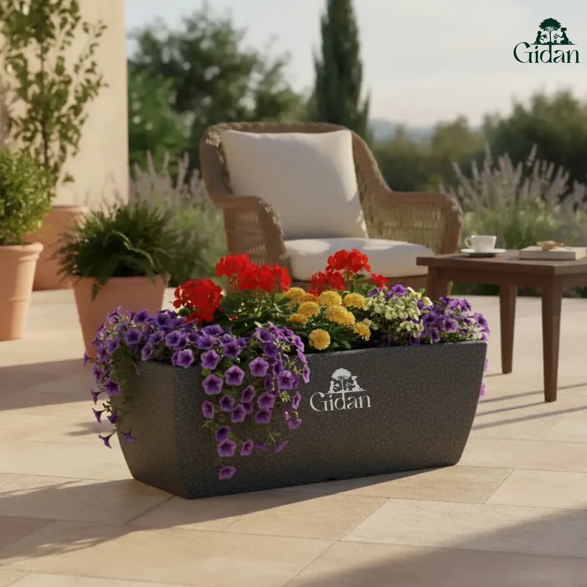 Lara Tall Planter 